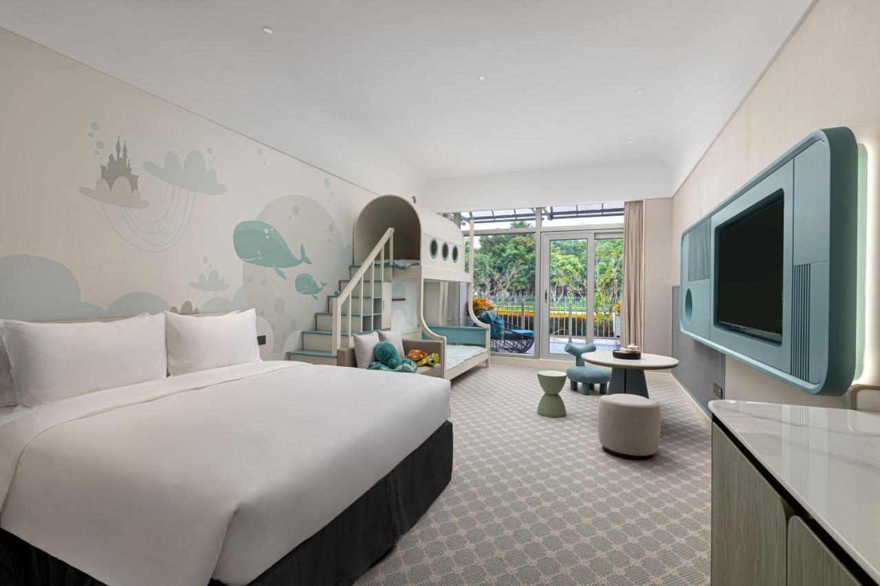 Xiamen International Seaside Hotel -Hotel Corridor Leads To The Stone Exhibition Hall מראה חיצוני תמונה